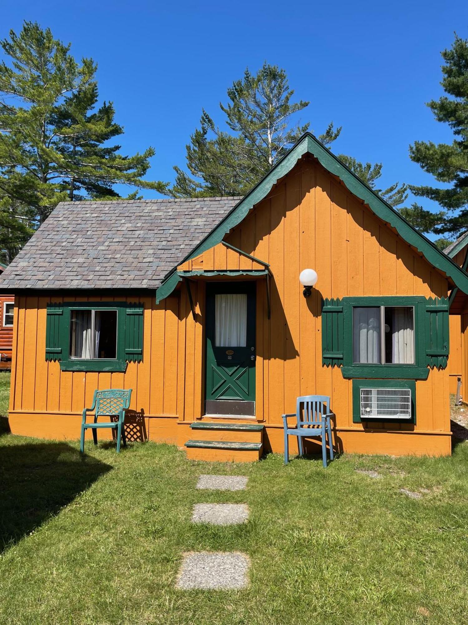 Cabins Of Mackinac & Lodge Mackinaw City Ngoại thất bức ảnh